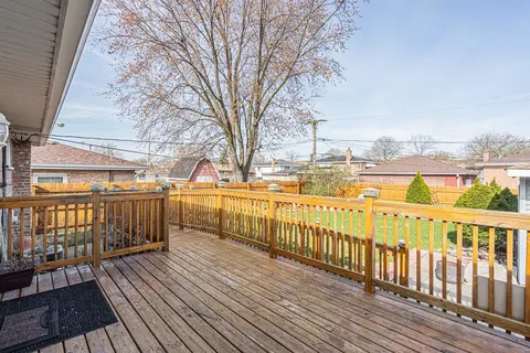 Exterior - 8121 Odell Ave, Bridgeview, IL 60455 photo 12 of 12