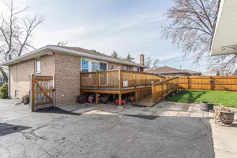 Exterior - 8121 Odell Ave, Bridgeview, IL 60455 photo 4 of 12