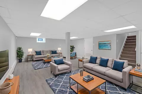 Living - 8121 Odell Ave, Bridgeview, IL 60455 photo 2 of 6