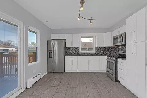 Kitchen - 8121 Odell Ave, Bridgeview, IL 60455 photo 3 of 3