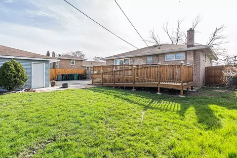 Exterior - 8121 Odell Ave, Bridgeview, IL 60455 photo 9 of 12