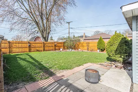Exterior - 8121 Odell Ave, Bridgeview, IL 60455 photo 5 of 12