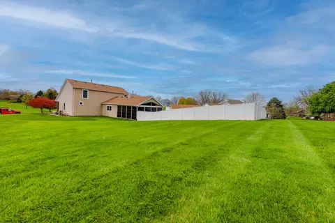 554 Fairway Dr, El Paso, IL 61738 photo 66