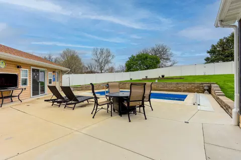 554 Fairway Dr, El Paso, IL 61738 photo 47
