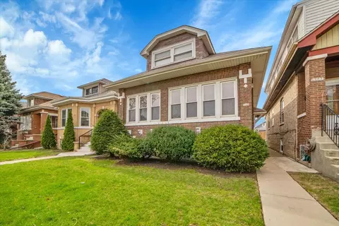 5135 W George St, Chicago, IL 60641