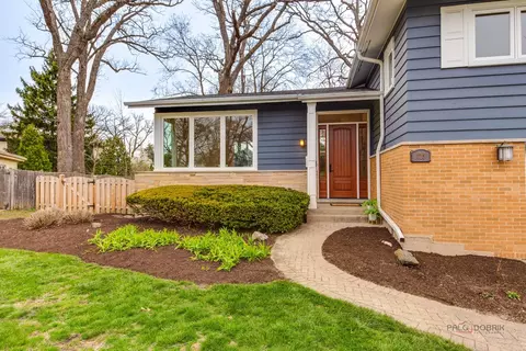 723 Byron Ct, Deerfield, IL 60015 photo 3