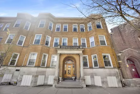 609 W Wellington Ave #1D, Chicago, IL 60657