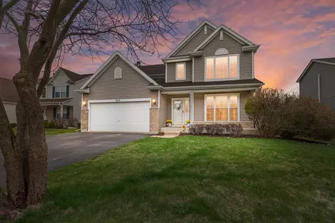 954 Timber Lake Dr, Antioch, IL 60002