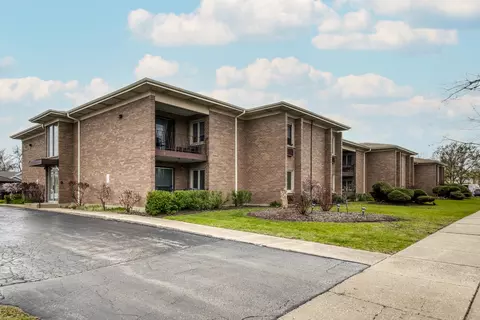 484 N Addison Ave #204E, Elmhurst, IL 60126