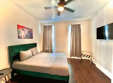 Bedroom - 615 E 42nd St, Chicago, IL 60653 photo 1 of 5