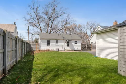 7621 Odell Ave, Bridgeview, IL 60455 photo 15