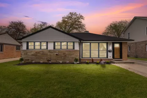 439 N Highview Ave, Elmhurst, IL 60126