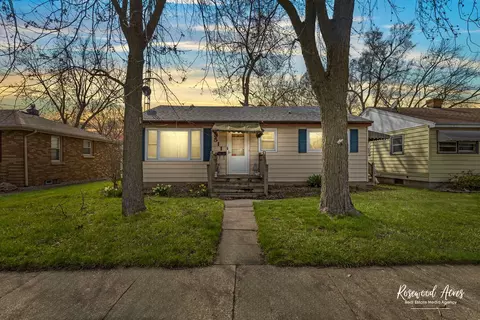 511 N Cleveland Ave, Bradley, IL 60915