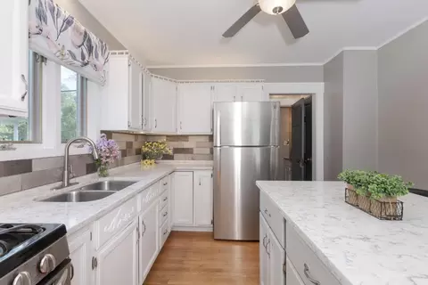 Kitchen - 805 N School St, Normal, IL 61761 photo 3 of 3