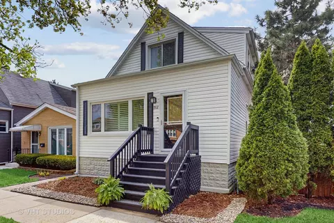 1512 Euclid Ave, Berwyn, IL 60402