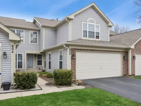 806 N Shady Oaks Dr #806, Elgin, IL 60120