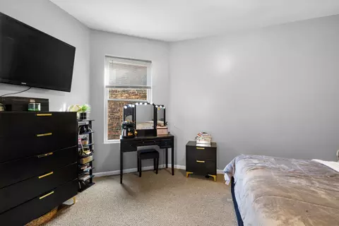 Bedroom - 1417 E 69th Pl, Chicago, IL 60637 photo 2 of 3