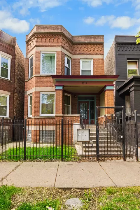 1417 E 69th Pl, Chicago, IL 60637