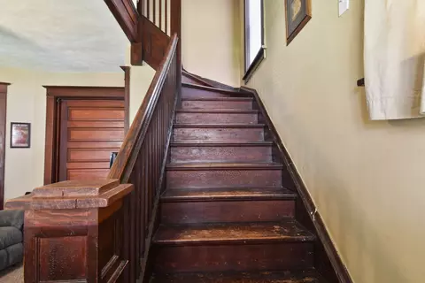 Entry Way - 302 Elk St, Odell, IL 60460 photo 3 of 5
