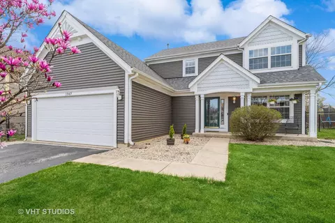 1347 Locust Ct, Grayslake, IL 60030
