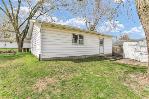 Exterior - 338 E State St, Paxton, IL 60957 photo 11 of 12