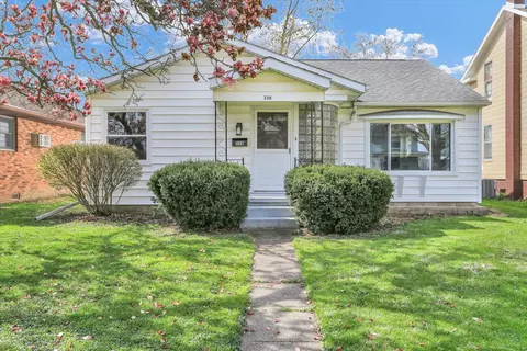 Exterior - 338 E State St, Paxton, IL 60957 photo 3 of 12