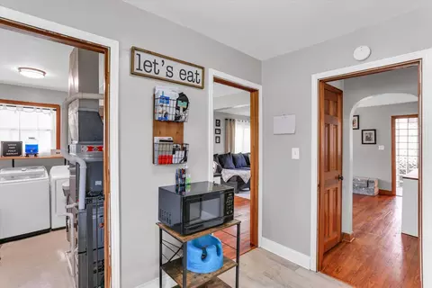 Entry Way - 338 E State St, Paxton, IL 60957 photo 2 of 2