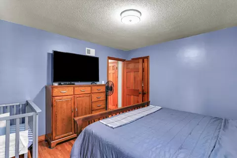 Bedroom - 338 E State St, Paxton, IL 60957 photo 2 of 4