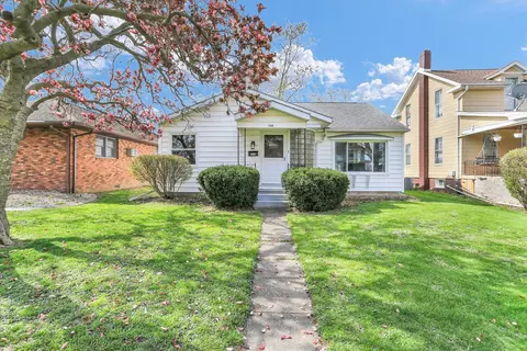 Exterior - 338 E State St, Paxton, IL 60957 photo 2 of 12