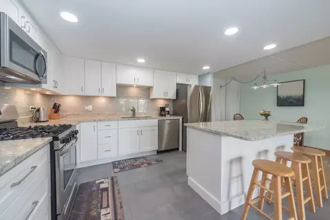 6440 W Devon Ave #101, Chicago, IL 60631 photo 8