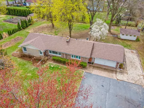 1015 Il Route 22, Fox River Grove, IL 60021