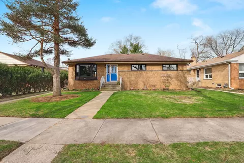 9714 Kildare Ave, Skokie, IL 60076