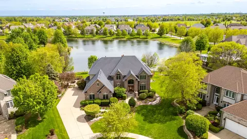 4719 Torphin Hill Ct, Naperville, IL 60564