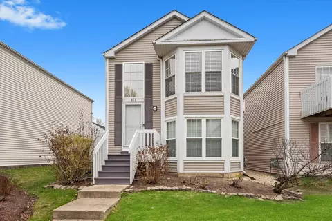 Exterior - 873 Symphony Dr, Aurora, IL 60504 photo 2 of 4