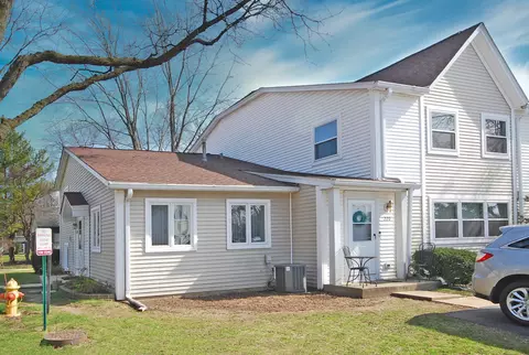 220 Inverrary Ln, Deerfield, IL 60015