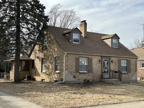 114 Mallery Ave, Elgin, IL 60123