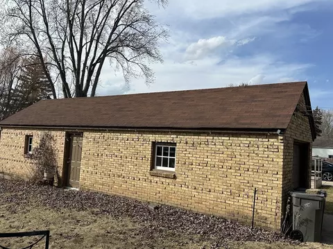 Exterior - 114 Mallery Ave, Elgin, IL 60123 photo 4 of 6