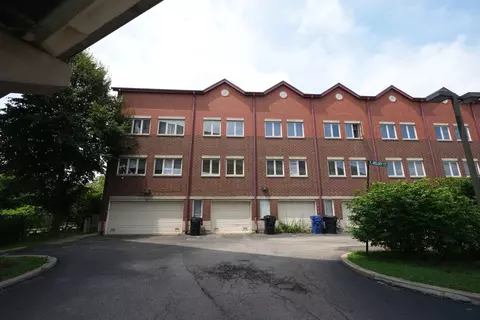 1829 S Melody Ct, Chicago, IL 60616