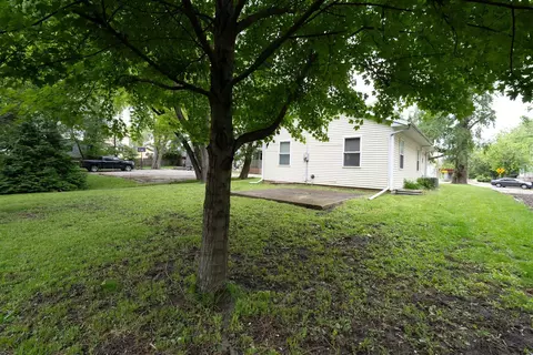 Exterior - 419 W Vernon Ave, Normal, IL 61761 photo 10 of 12