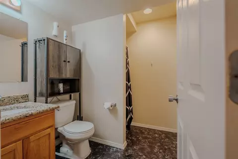 Bath - 419 W Vernon Ave, Normal, IL 61761 photo 2 of 2