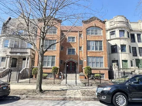 4328 S King Dr #3S, Chicago, IL 60653