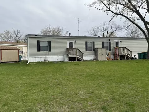 18 Olive St, Minooka, IL 60447 photo 4