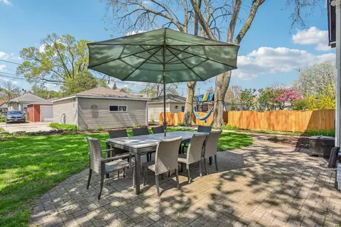 Exterior - 316 Franklin Ave, River Forest, IL 60305 photo 8 of 12