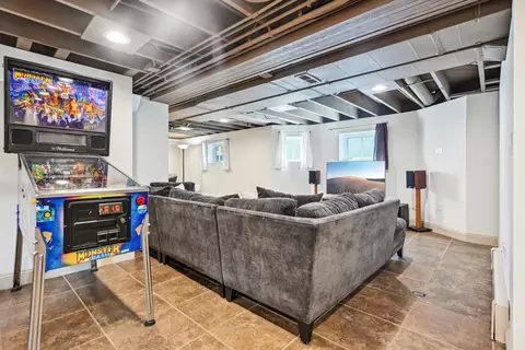 Living - 316 Franklin Ave, River Forest, IL 60305 photo 3 of 3