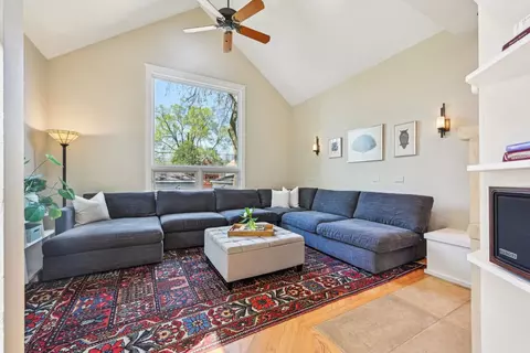 Living - 316 Franklin Ave, River Forest, IL 60305 photo 2 of 3