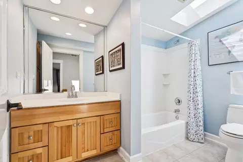 Bath - 316 Franklin Ave, River Forest, IL 60305 photo 5 of 9