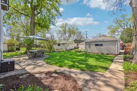 Exterior - 316 Franklin Ave, River Forest, IL 60305 photo 9 of 12