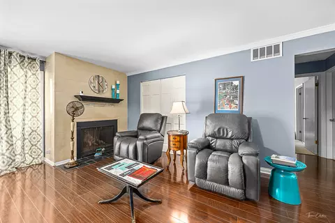 1420 Stonebridge Trl #2-2, Wheaton, IL 60189 photo 6