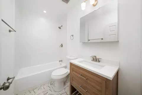 3246 S Normal Ave, Chicago, IL 60616 photo 18