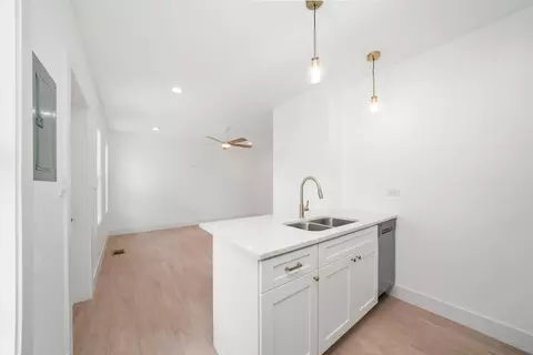 3246 S Normal Ave, Chicago, IL 60616 photo 16